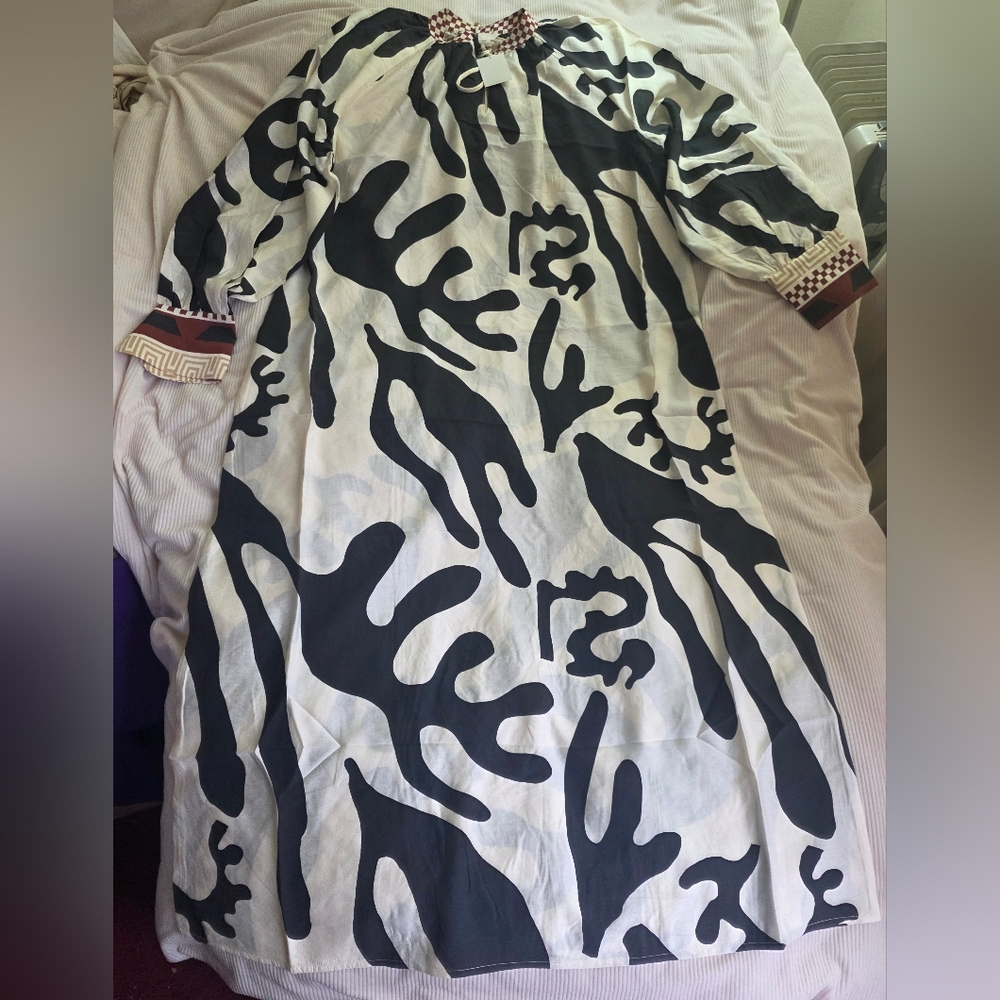 H&M Special Edition Loose Fit Dress Long Sleeves Cream Black Red Nwt - Picture 13 of 16